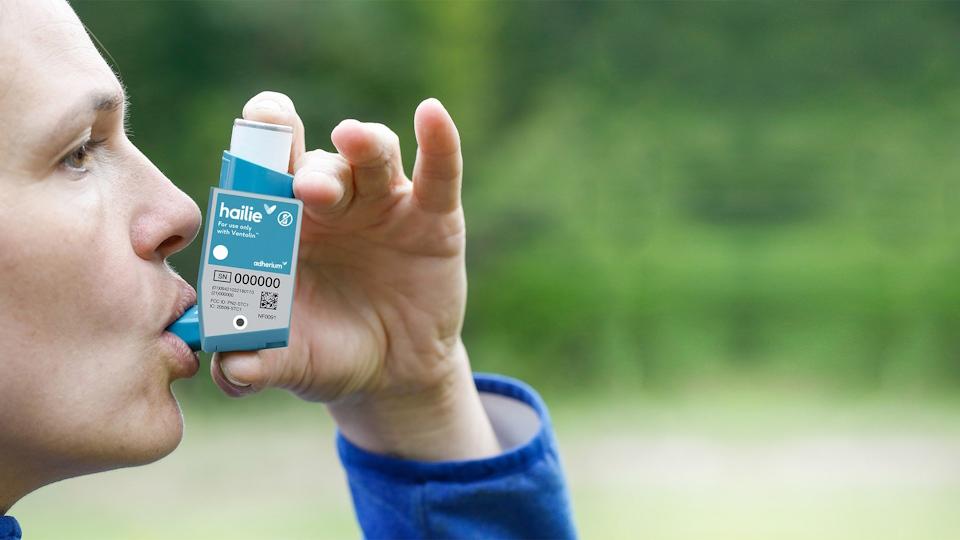 Smart sensor cleared for use with AZ asthma, COPD inhalers