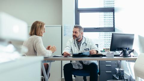 patient talking with HCP