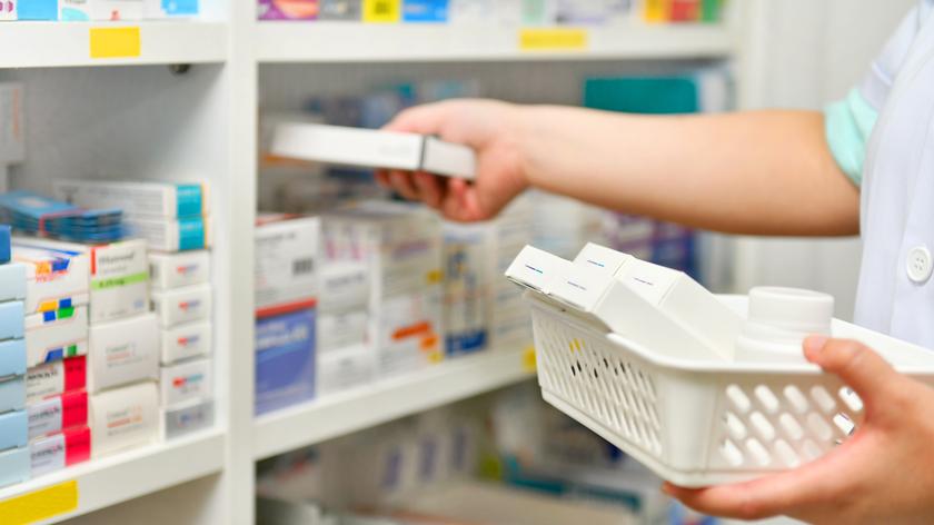 England widens pharmacist role to relieve GP pressure