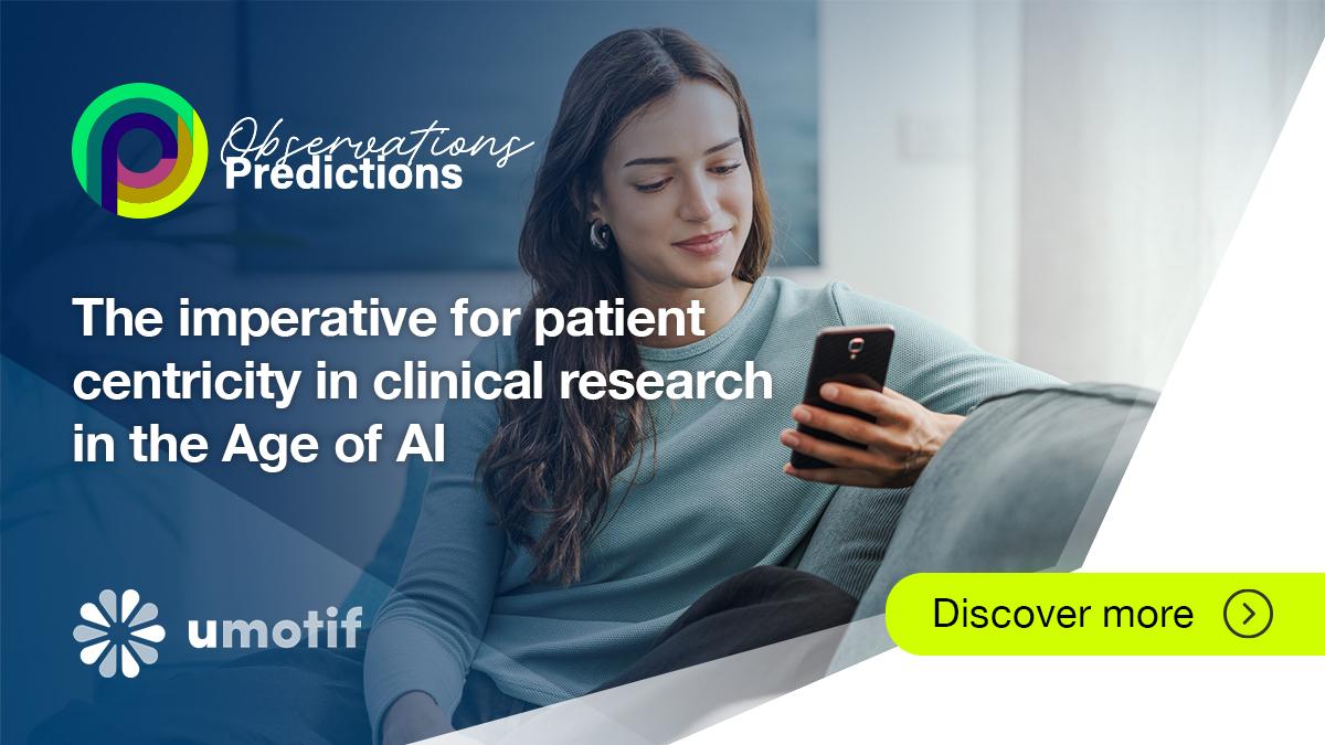 uMotif Lady using smart phone