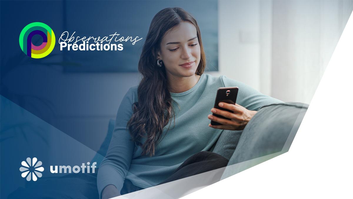 uMotif Lady using smart phone