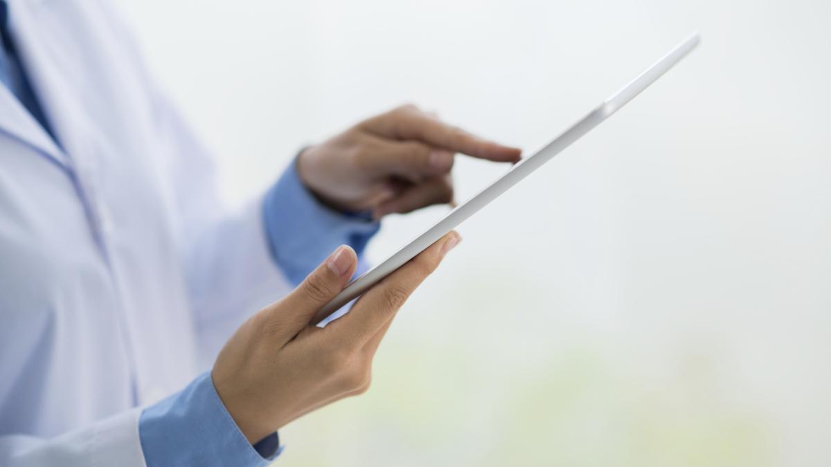 NHS hospitals 'should resist Palantir software rollout'