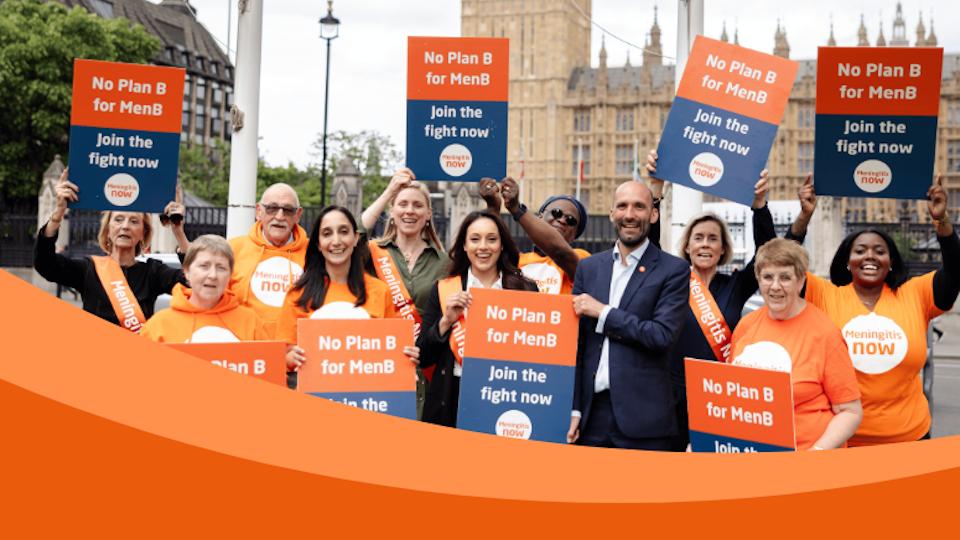 UK experts call for meningitis shots for all 15-year-olds