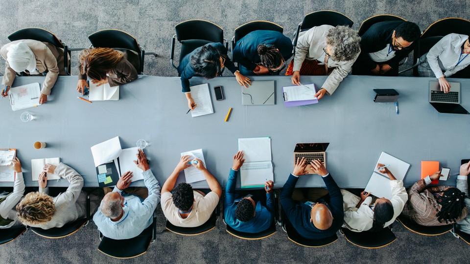 Patients at the table in discussions