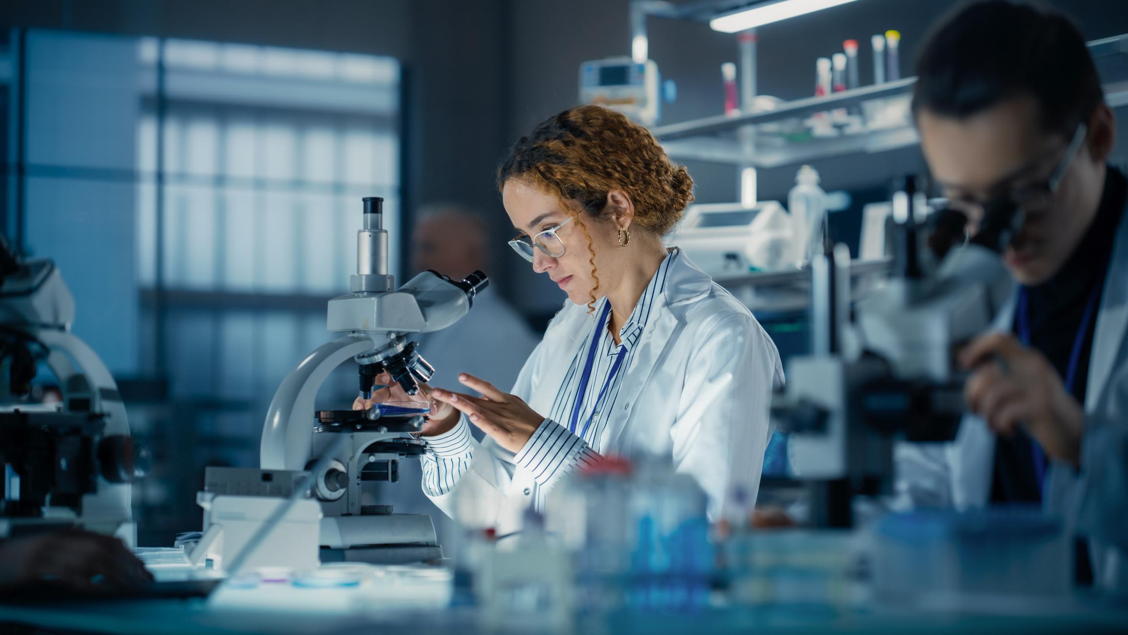 Female scientist in the lab