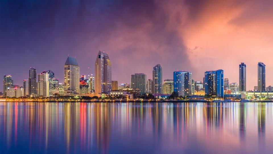 San Diego, CA skyline