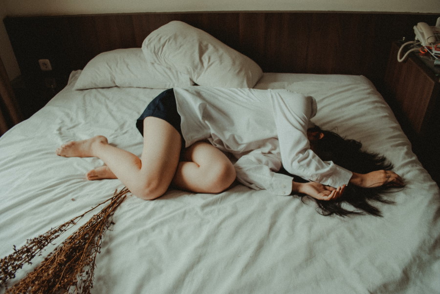 yuris-alhumaydy-sleep-unsplash